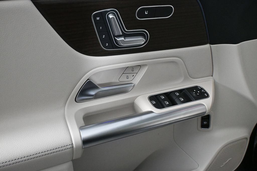 Certified 2026 Mercedes-Benz GLA 250 image 8