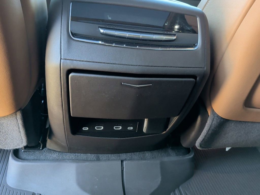 Used 2023 Cadillac Escalade Premium Luxury w/ LPO, Radiant Package image 40