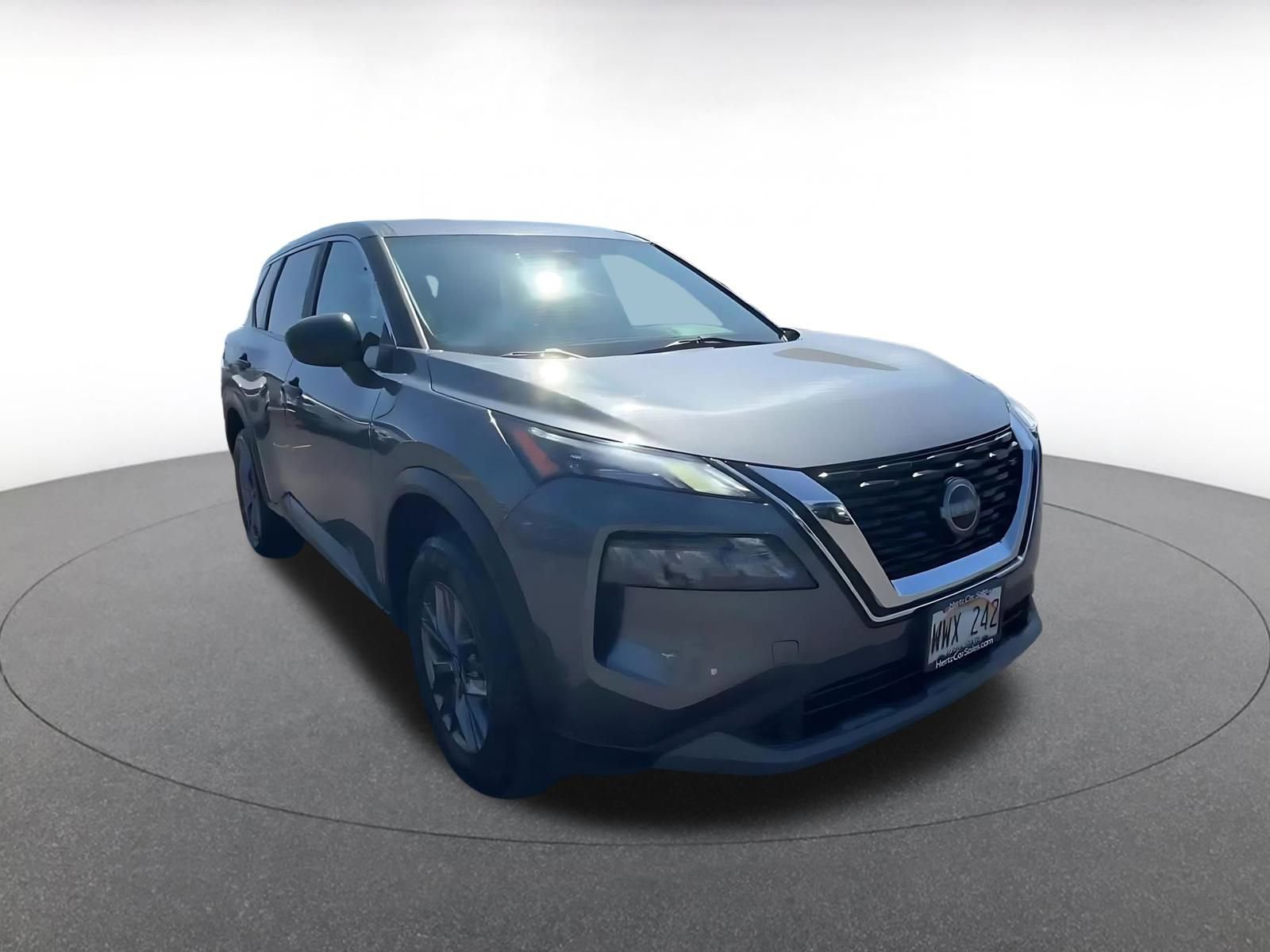 Used 2023 Nissan Rogue S image 3