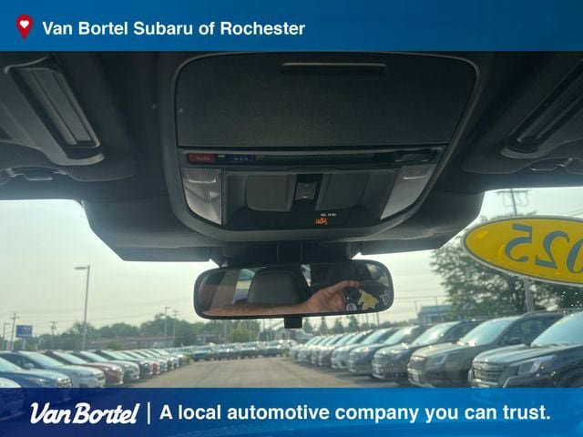 Used 2025 Subaru Forester Limited AWD/4WD image 21