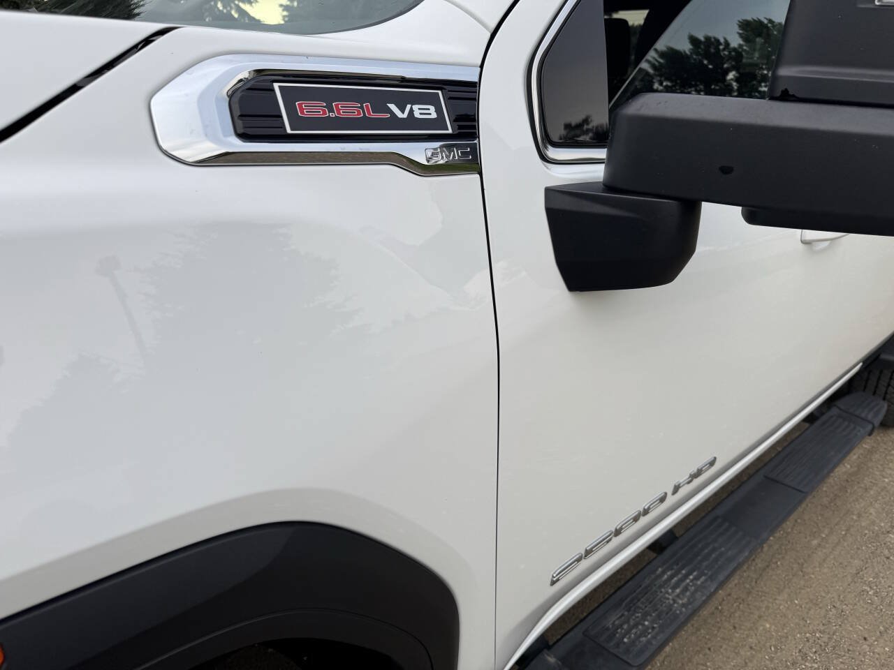 Used 2022 GMC Sierra 2500 SLE w/ X31 Off-Road Package AWD/4WD image 28