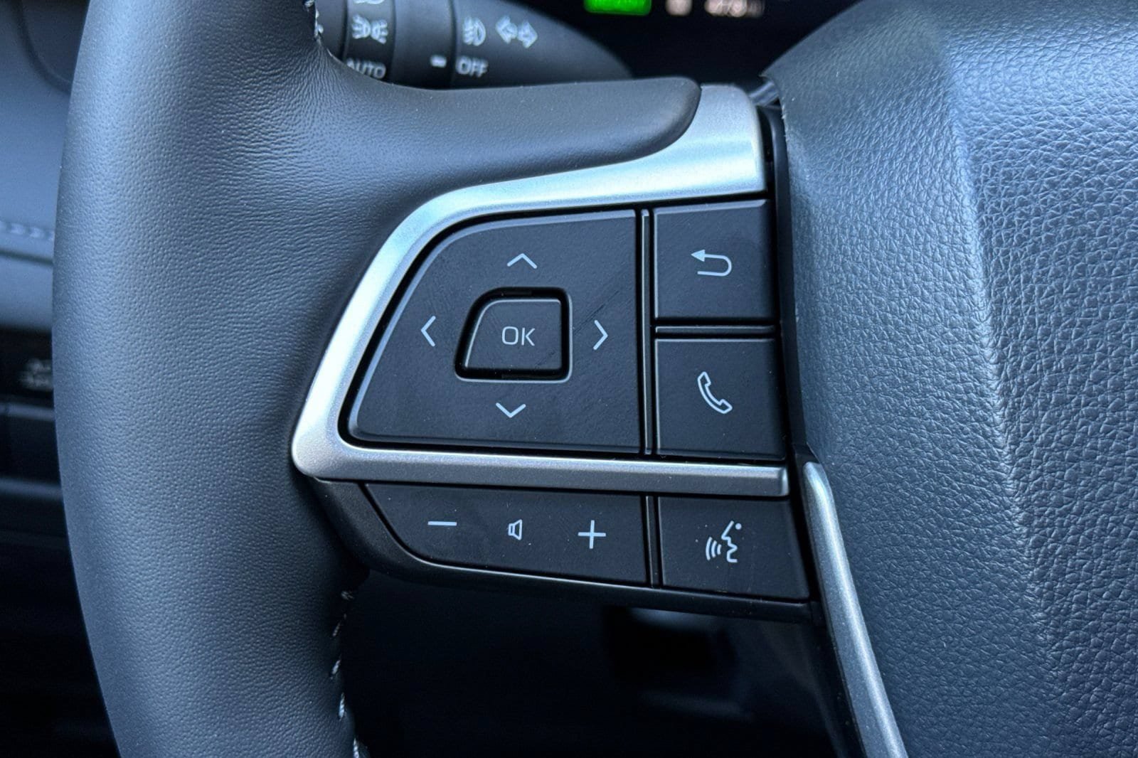 New 2026 Toyota Highlander Limited AWD/4WD image 30