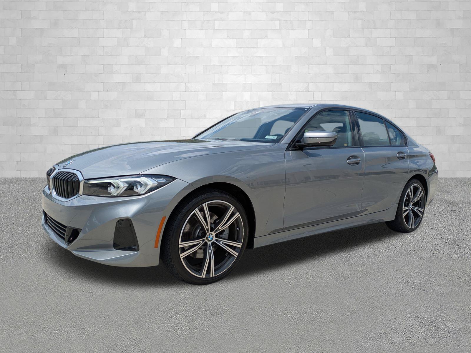 Used 2023 BMW 330i Sedan w/ Driving Assistance Package RWD image 5
