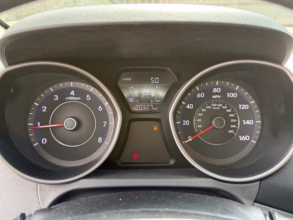 Used 2015 Hyundai Elantra SE w/ Option Group 02 FWD image 15