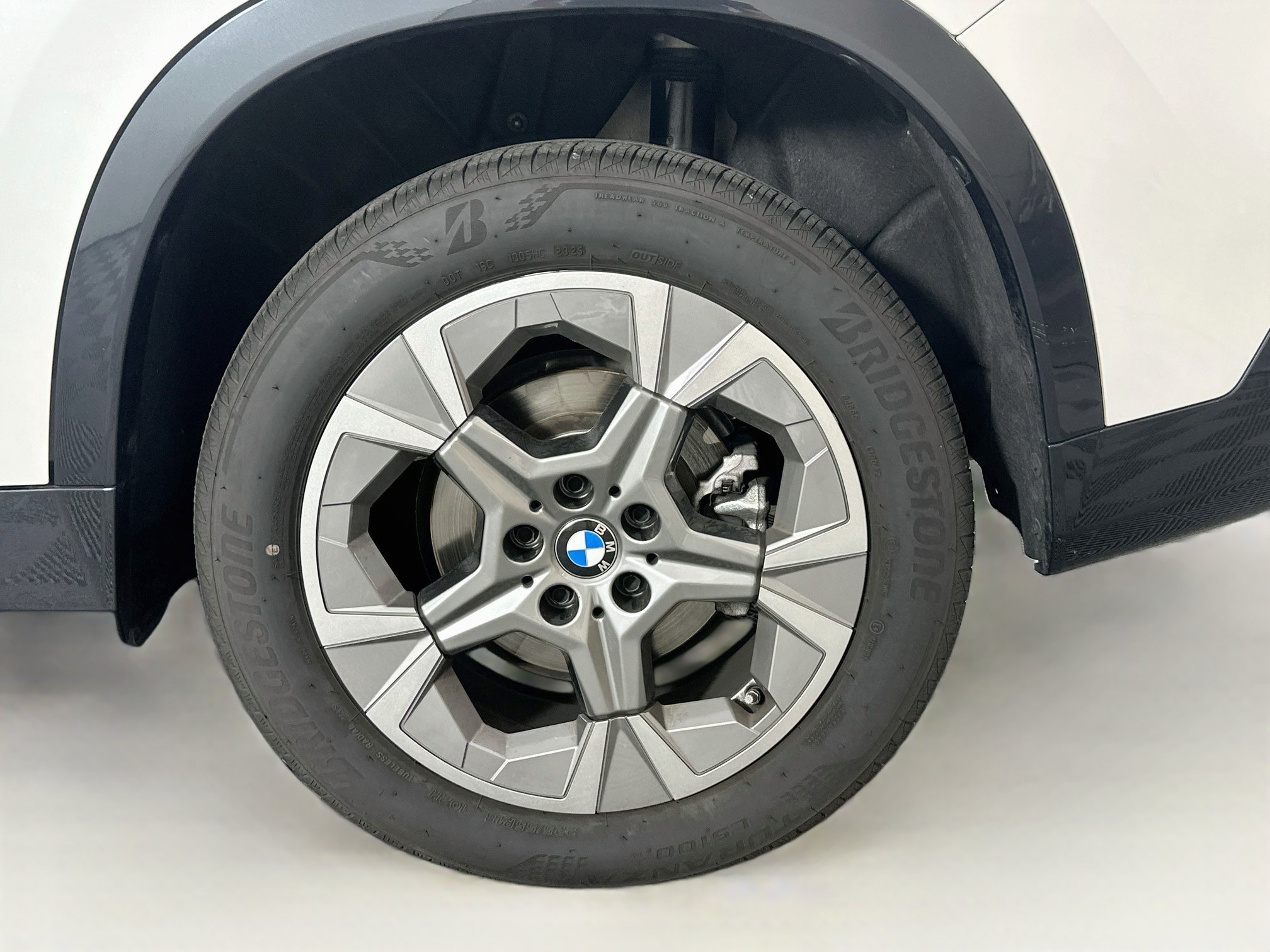 Used 2026 BMW X1 xDrive28i AWD/4WD image 11