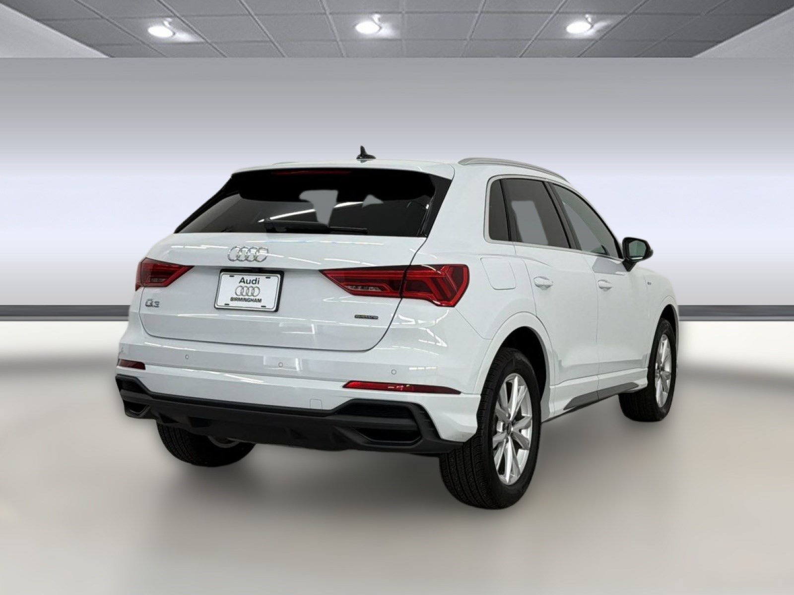 Used 2025 Audi Q3 2.0T Premium w/ Convenience Package AWD/4WD image 9