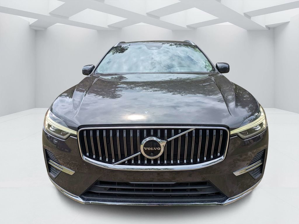 Certified 2023 Volvo XC60 B5 Plus FWD image 8