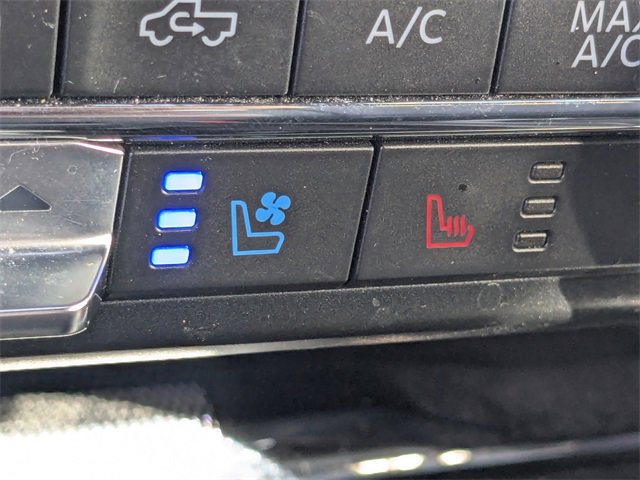 Used 2022 Ford F150 Lariat w/ Equipment Group 502A High image 24