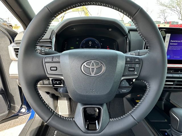 Used 2026 Toyota Camry SE w/ Convenience Package FWD image 12