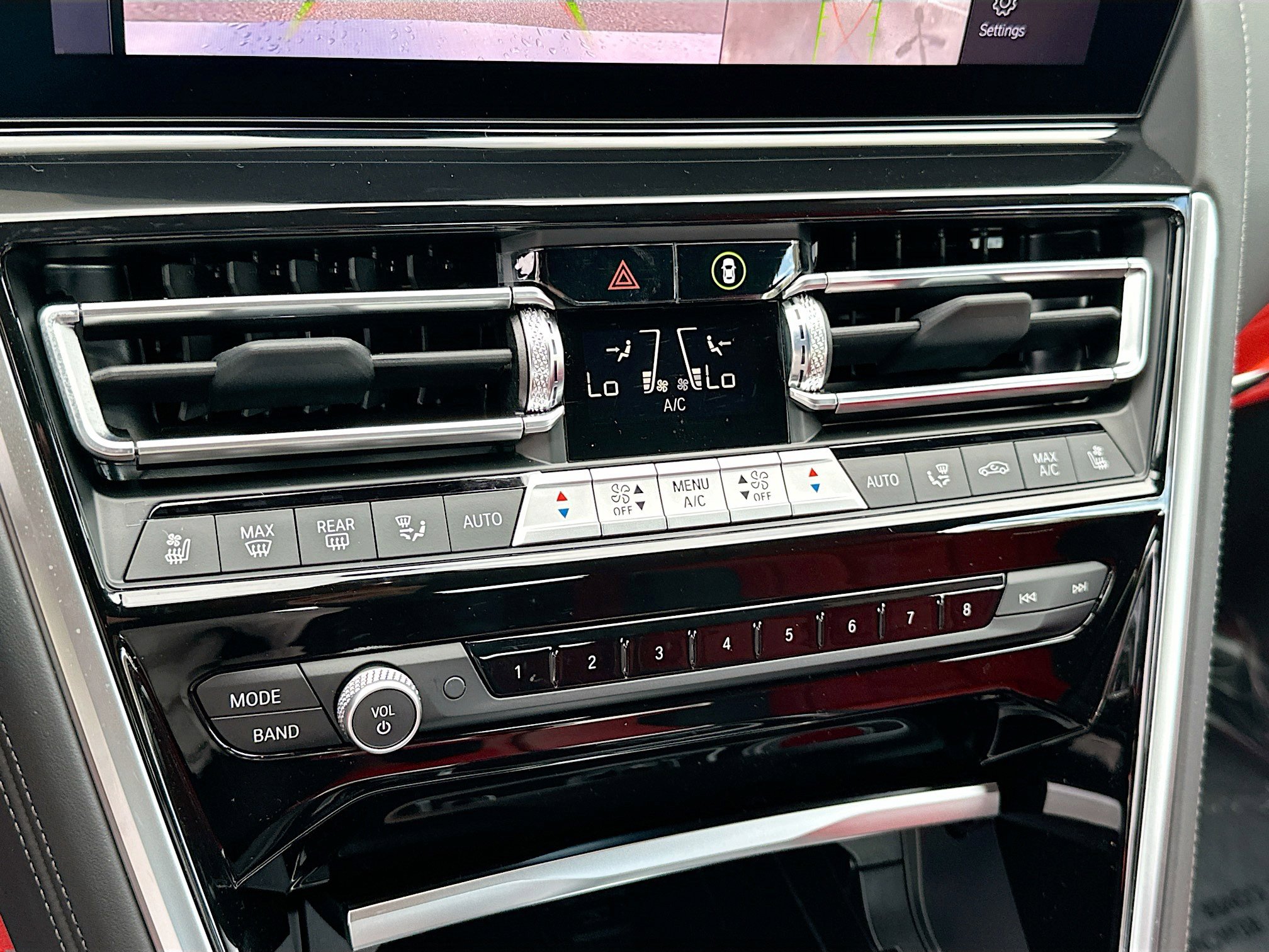 New 2026 BMW 840i Convertible w/ Comfort Seating Package image 13