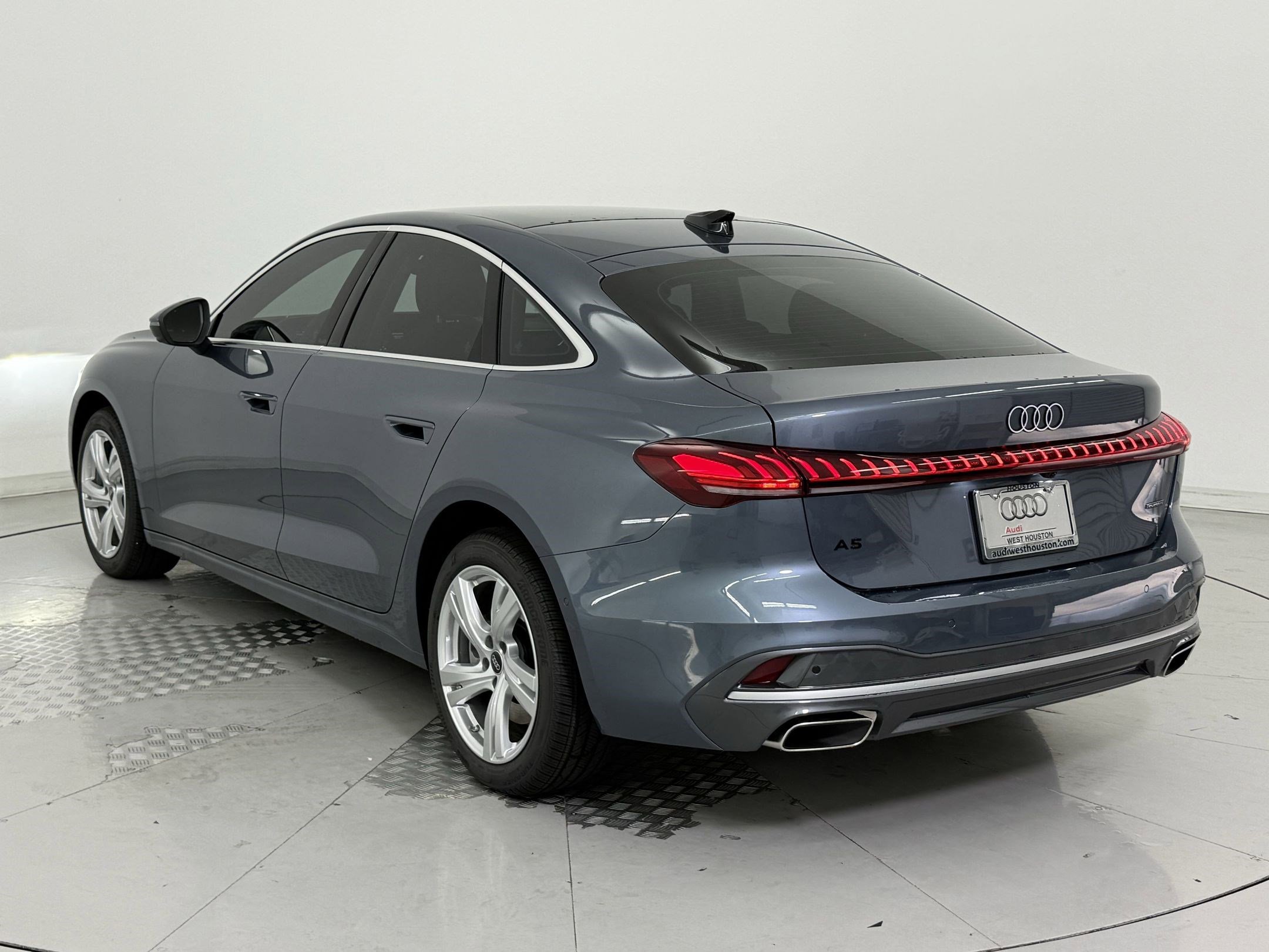 Used 2025 Audi A5 2.0T Premium w/ Convenience Package image 3