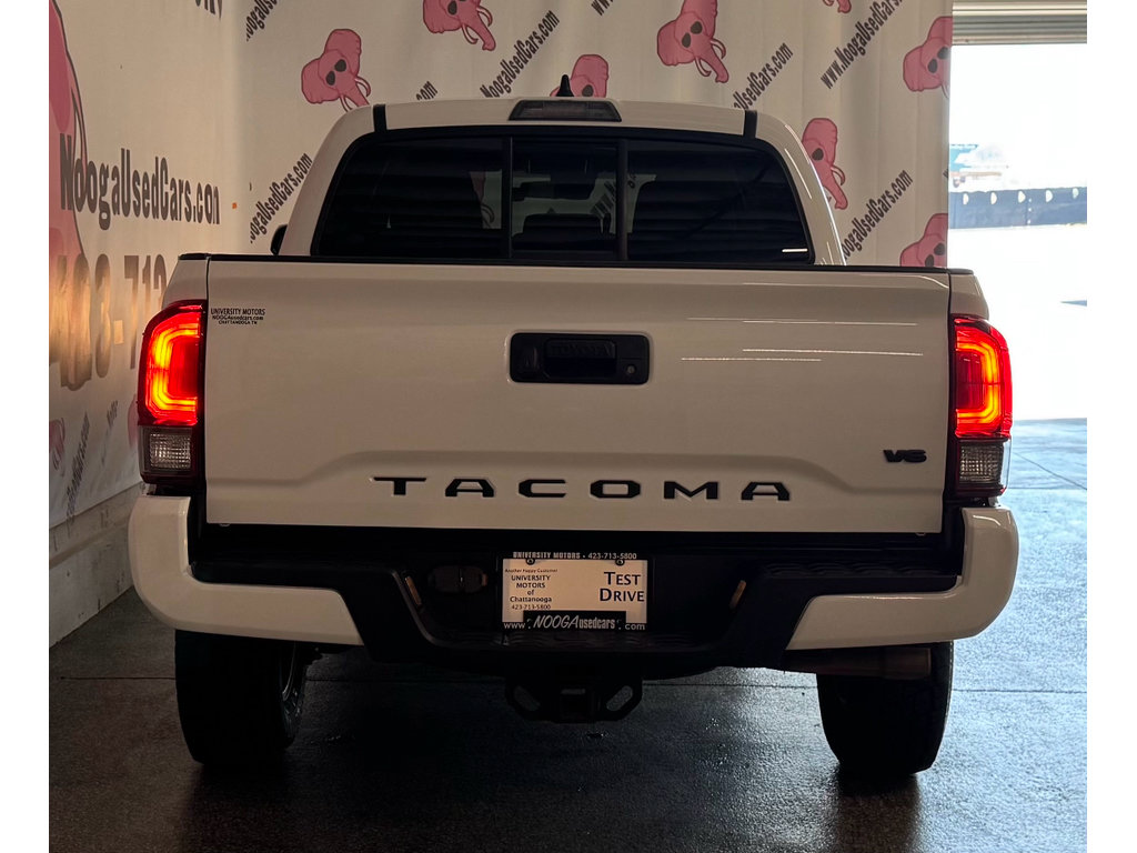 Used 2021 Toyota Tacoma SR AWD/4WD image 11