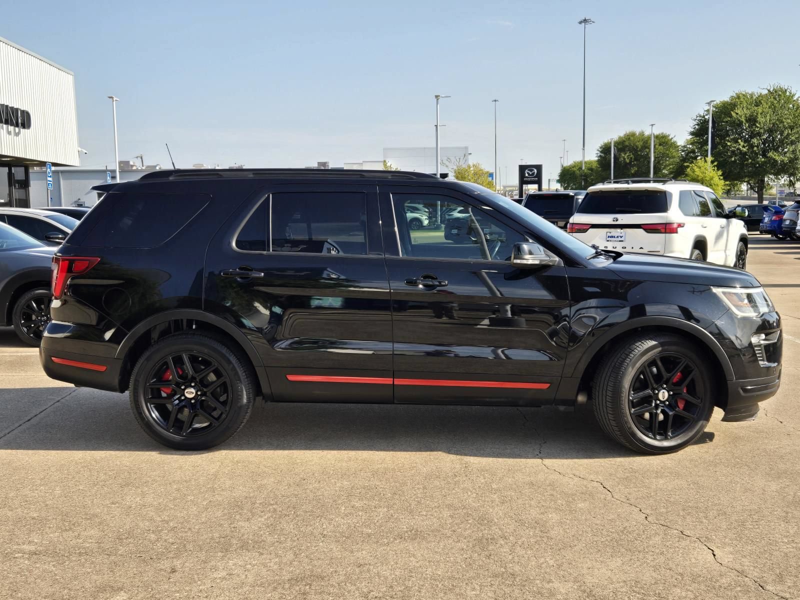 Used 2018 Ford Explorer Sport w/ Equipment Group 401A AWD/4WD image 9