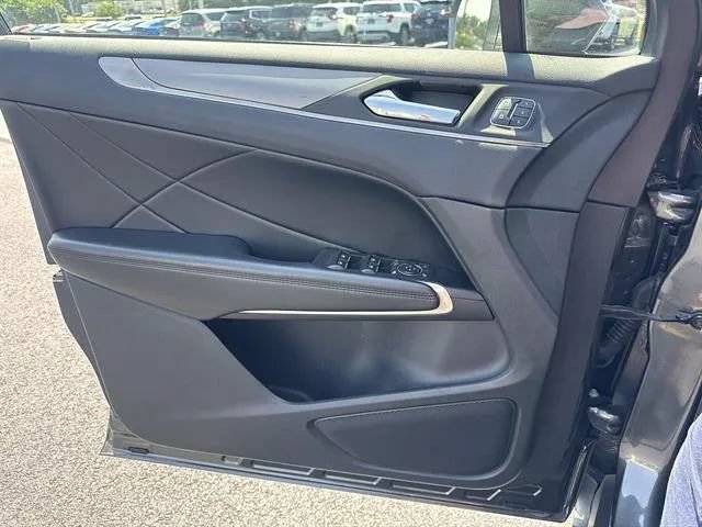 Used 2017 Lincoln MKC Select w/ Select Plus Package AWD/4WD image 7