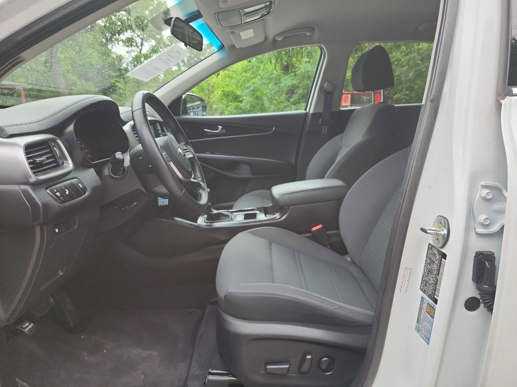 Used 2020 Kia Sorento LX w/ LX I4 Convenience Package FWD image 15
