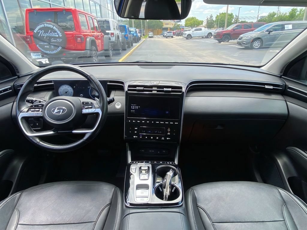 Used 2024 Hyundai Tucson Limited AWD/4WD image 16