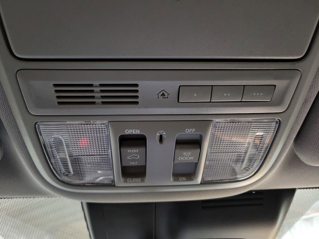 Used 2022 Honda CR-V Touring image 20