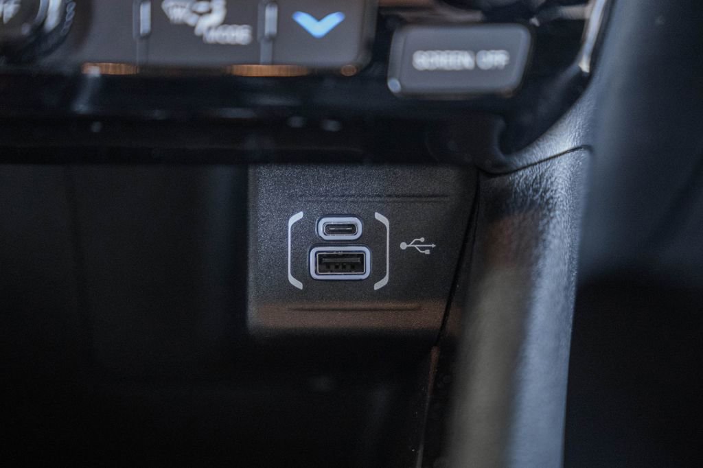 Used 2024 Jeep Compass Limited w/ Elite Group image 30