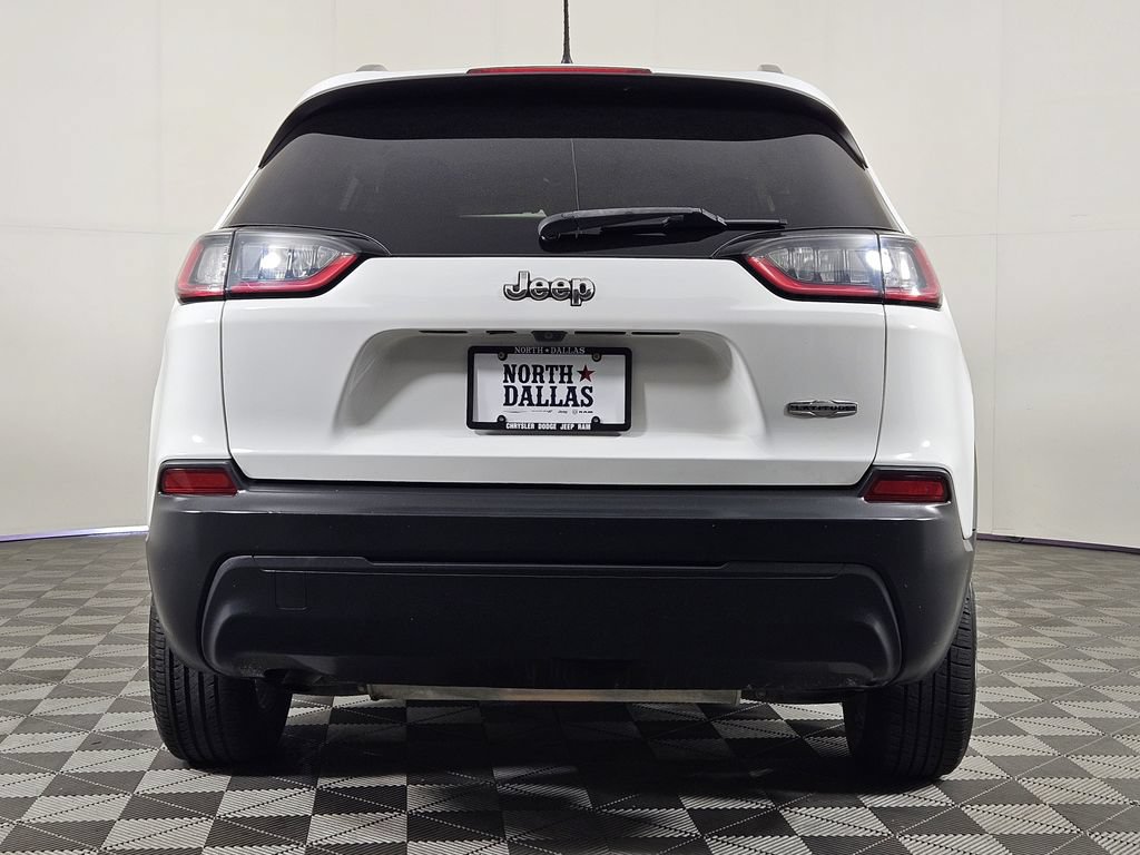 Used 2019 Jeep Cherokee Latitude Plus FWD image 3