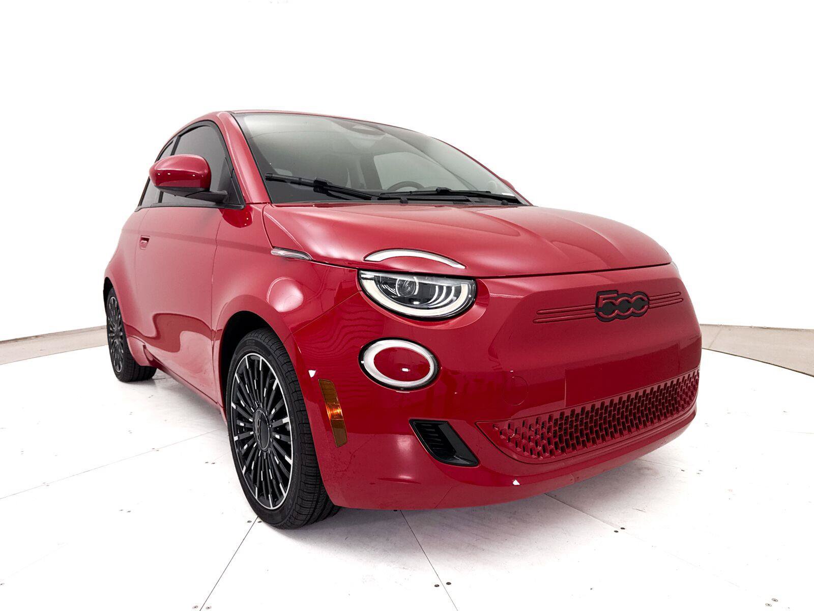 Used 2024 FIAT 500 e (RED) FWD image 9