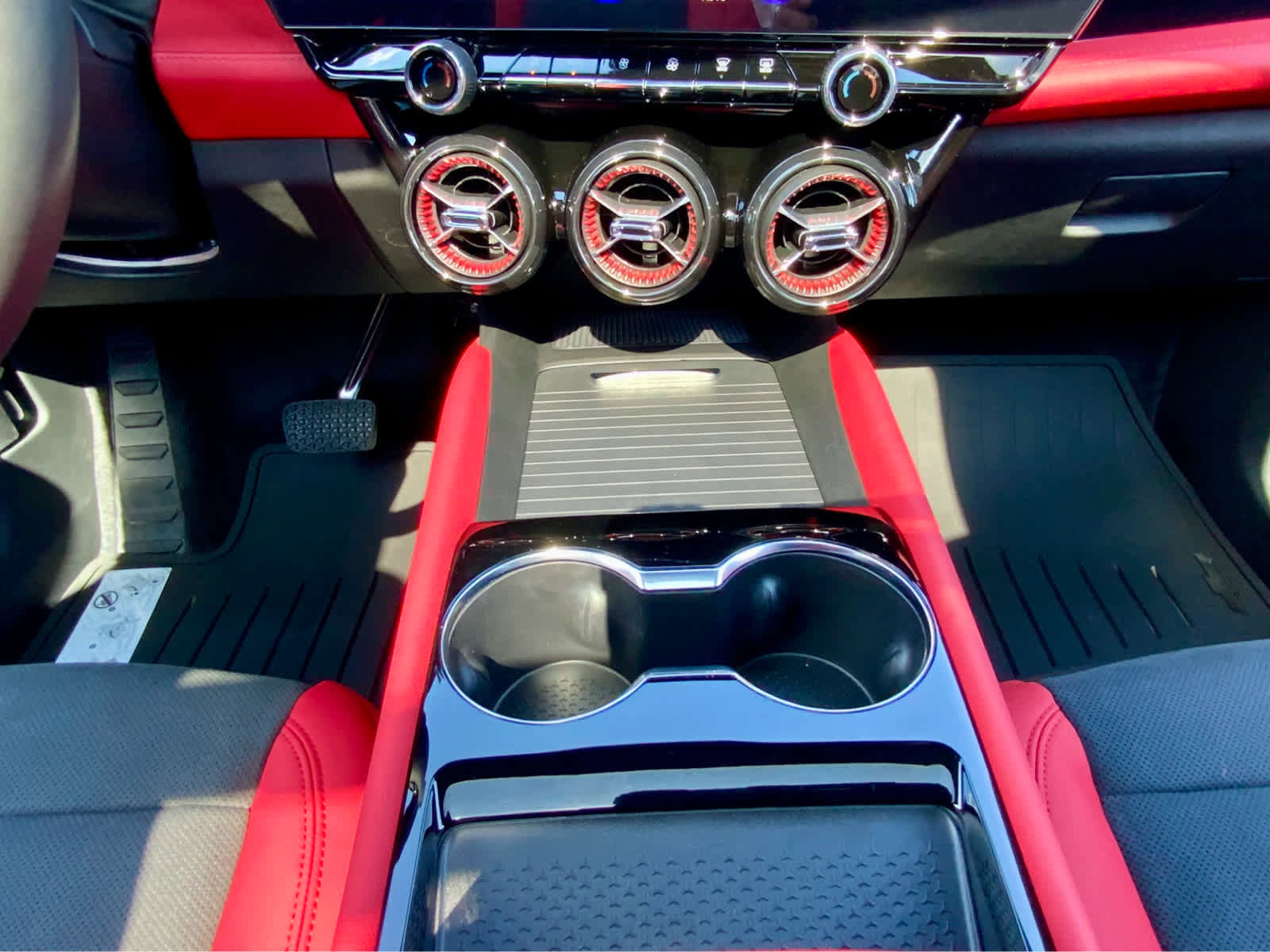 New 2025 Chevrolet Blazer EV RS image 46