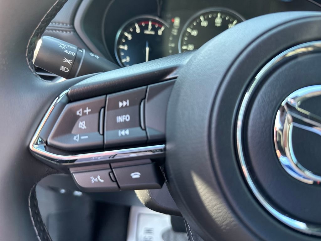 New 2025 MAZDA CX-5 Signature image 23