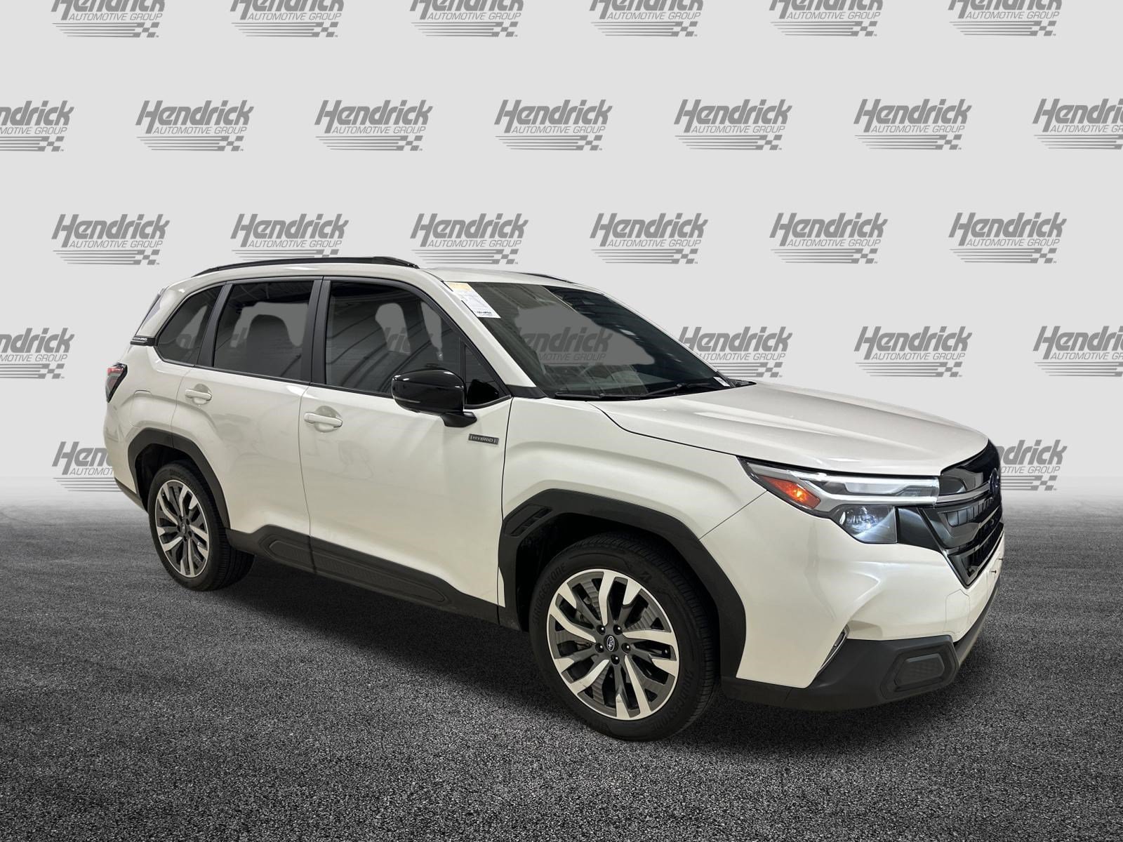 Used 2025 Subaru Forester Touring AWD/4WD image 2