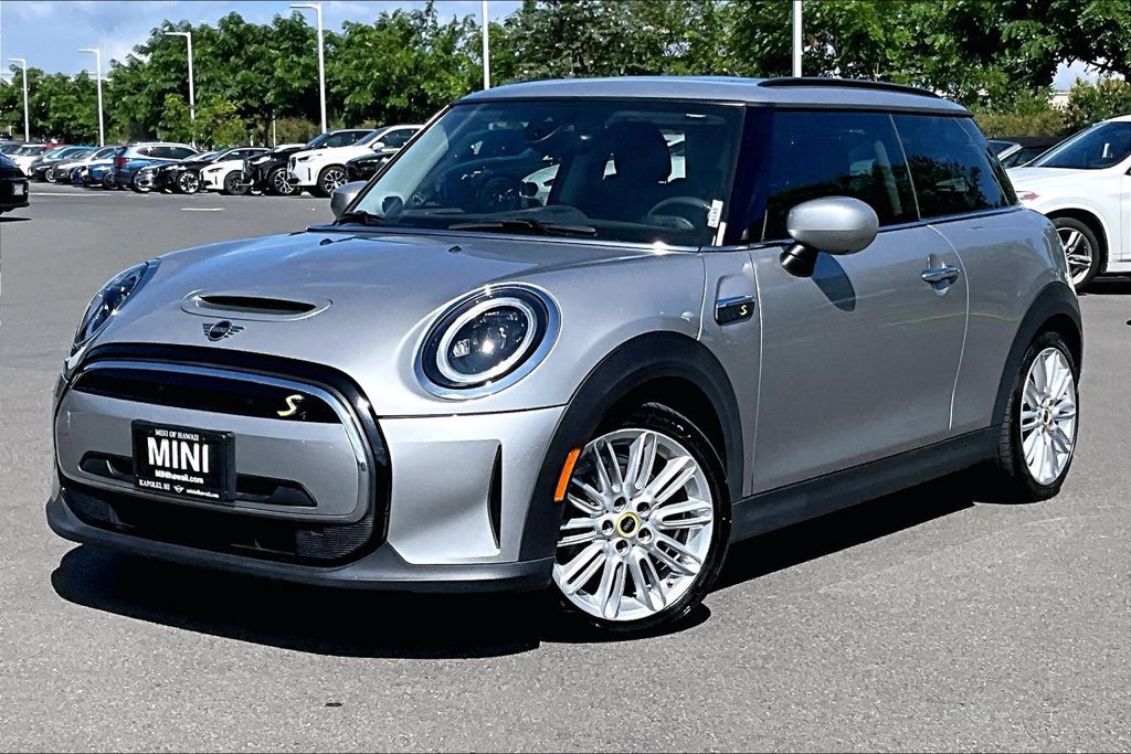Used 2024 MINI Cooper SE FWD image 2