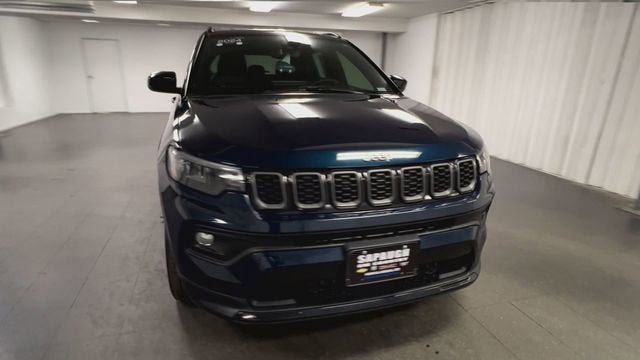 Used 2024 Jeep Compass Latitude w/ Altitude Special Edition AWD/4WD image 3