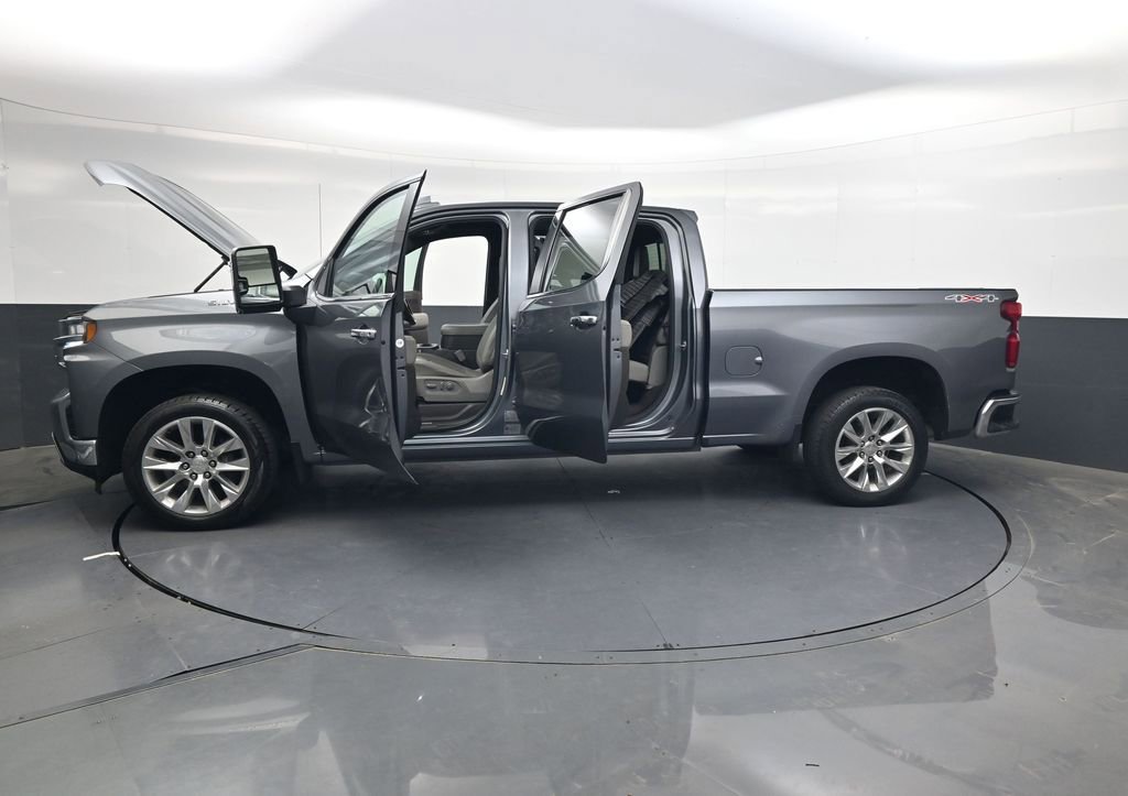 Used 2021 Chevrolet Silverado 1500 LTZ w/ LTZ Premium Package AWD/4WD image 33