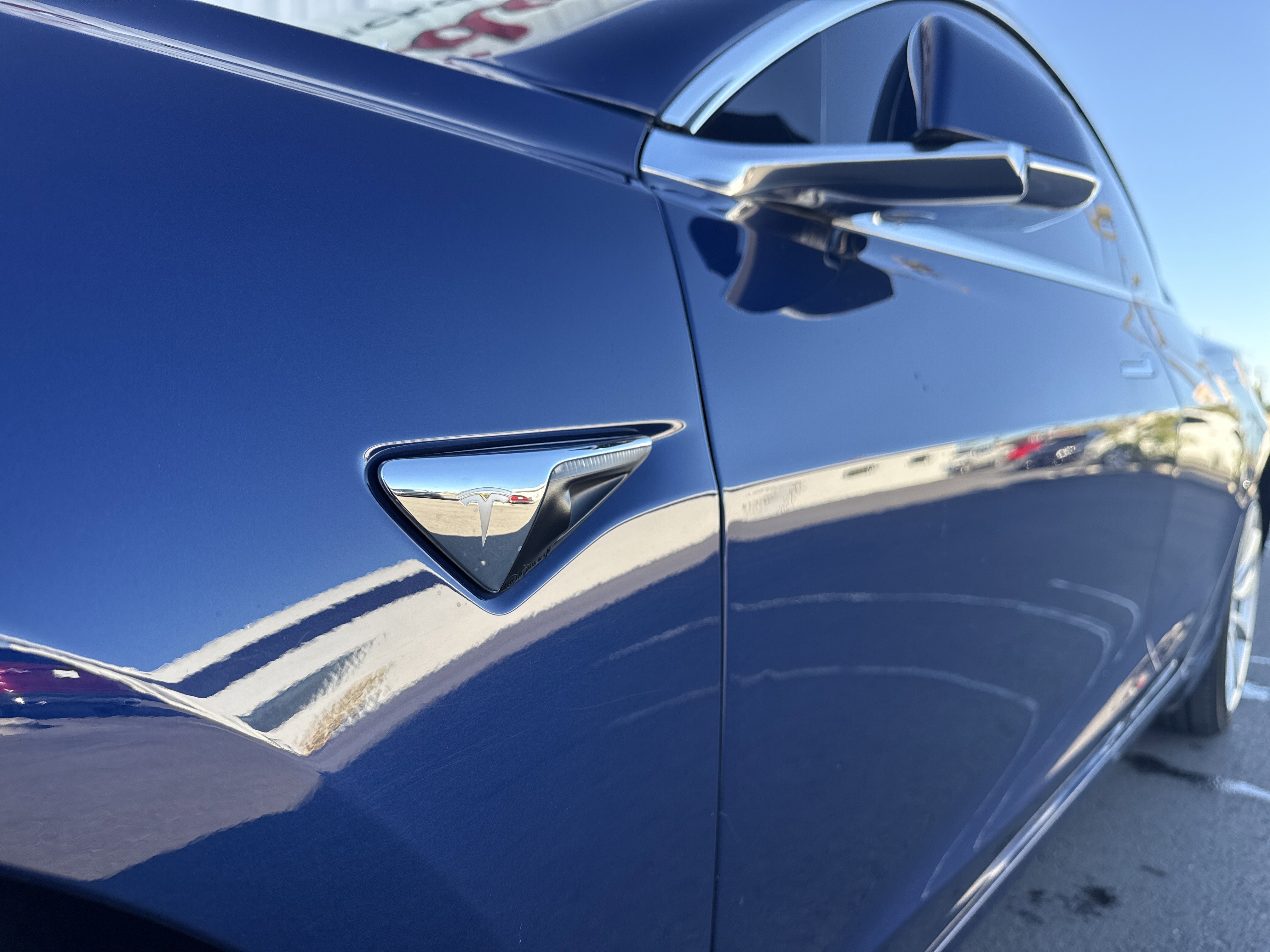 Used 2018 Tesla Model 3 Long Range image 8