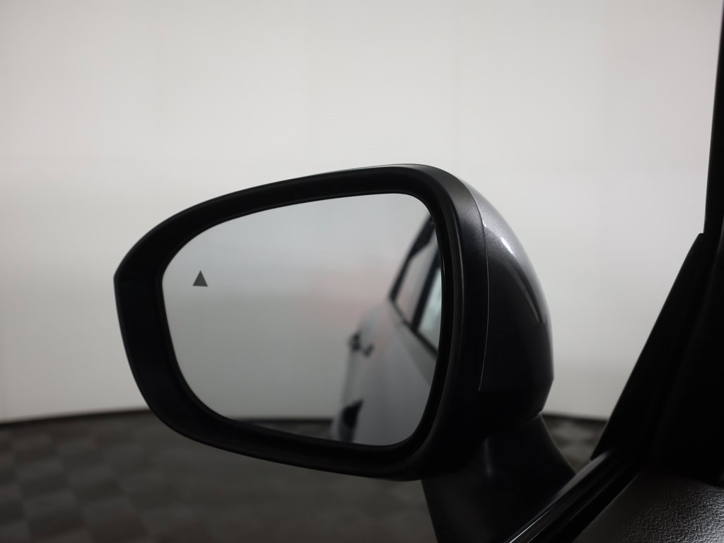 Used 2023 Nissan Rogue SL w/ SL Premium Package image 40