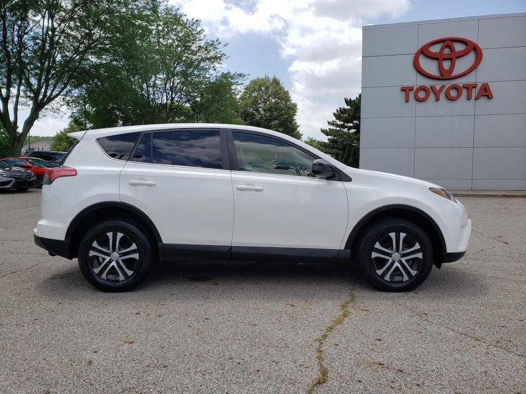 Certified 2018 Toyota RAV4 LE w/ All Weather Liner Package AWD/4WD image 4