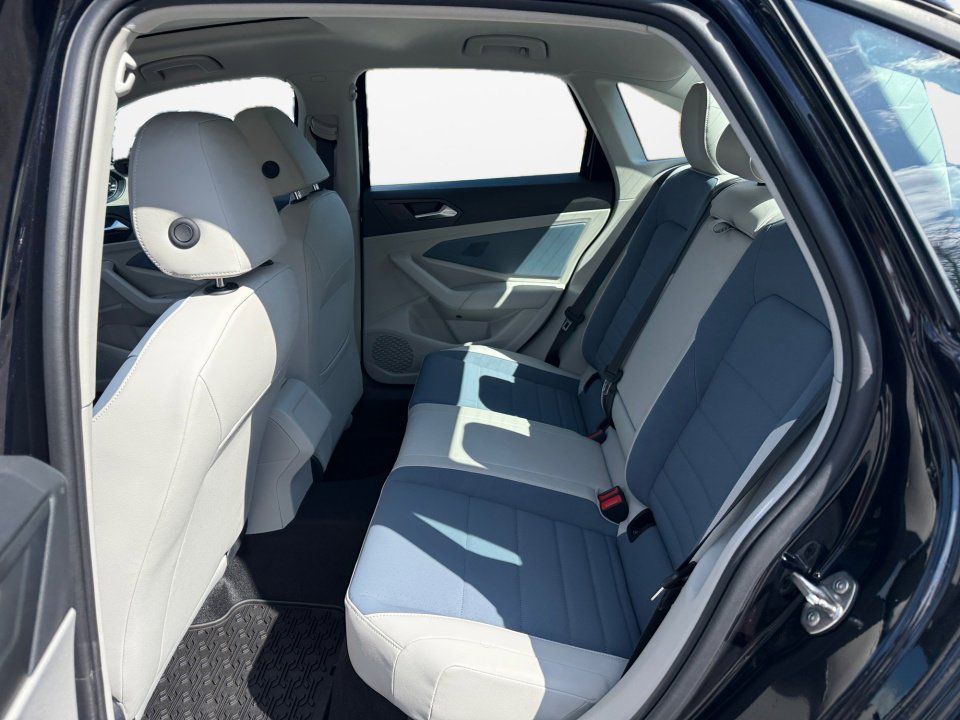 New 2026 Volkswagen Jetta SE image 13