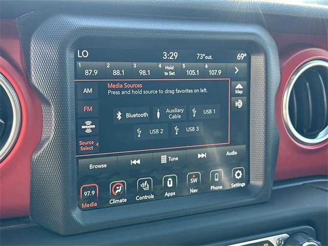 Used 2020 Jeep Gladiator Rubicon image 12