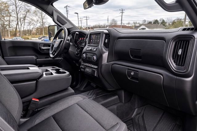 Used 2024 Chevrolet Silverado 2500 Custom w/ Custom Convenience Package image 12