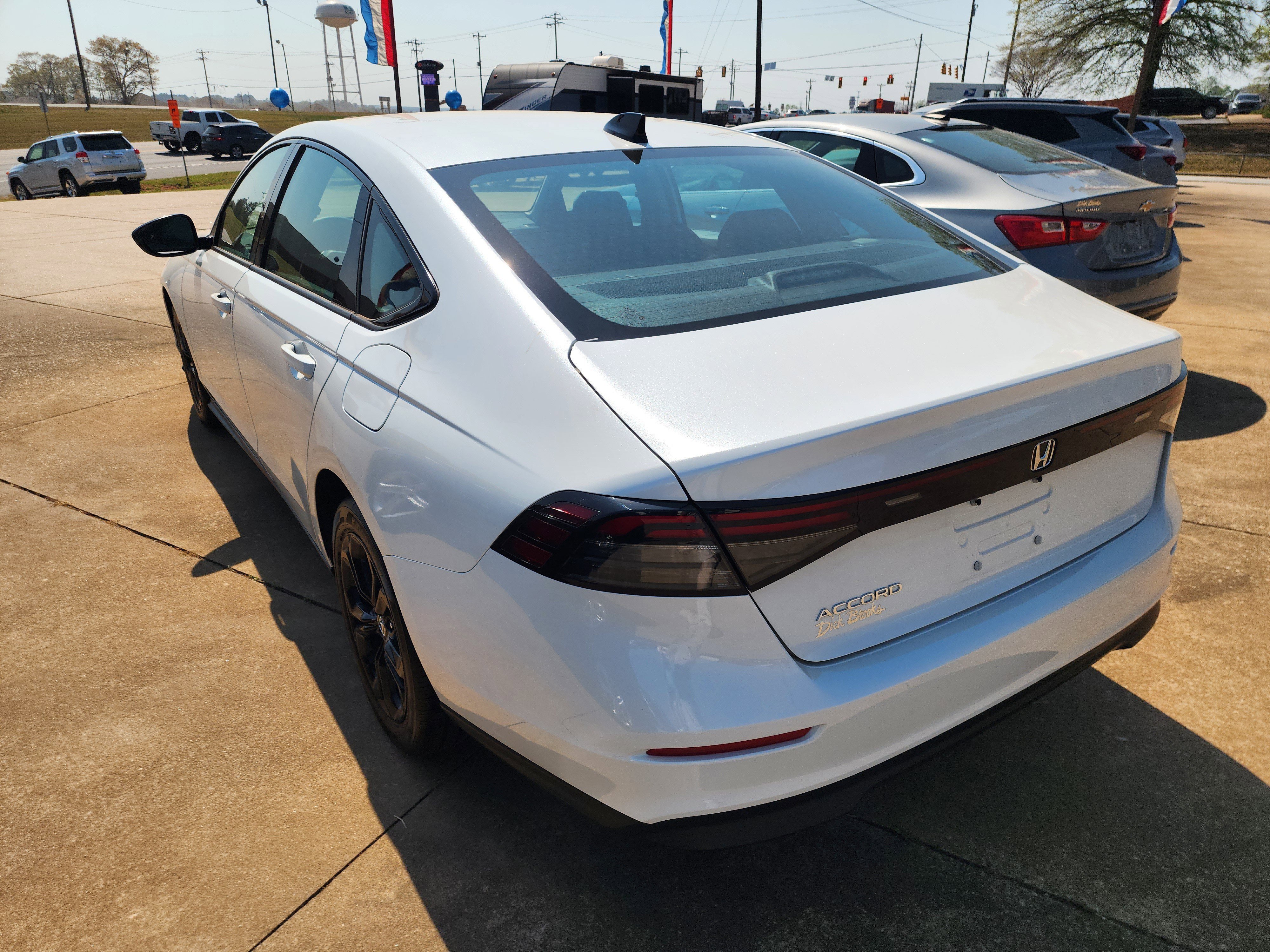 Used 2025 Honda Accord SE image 7