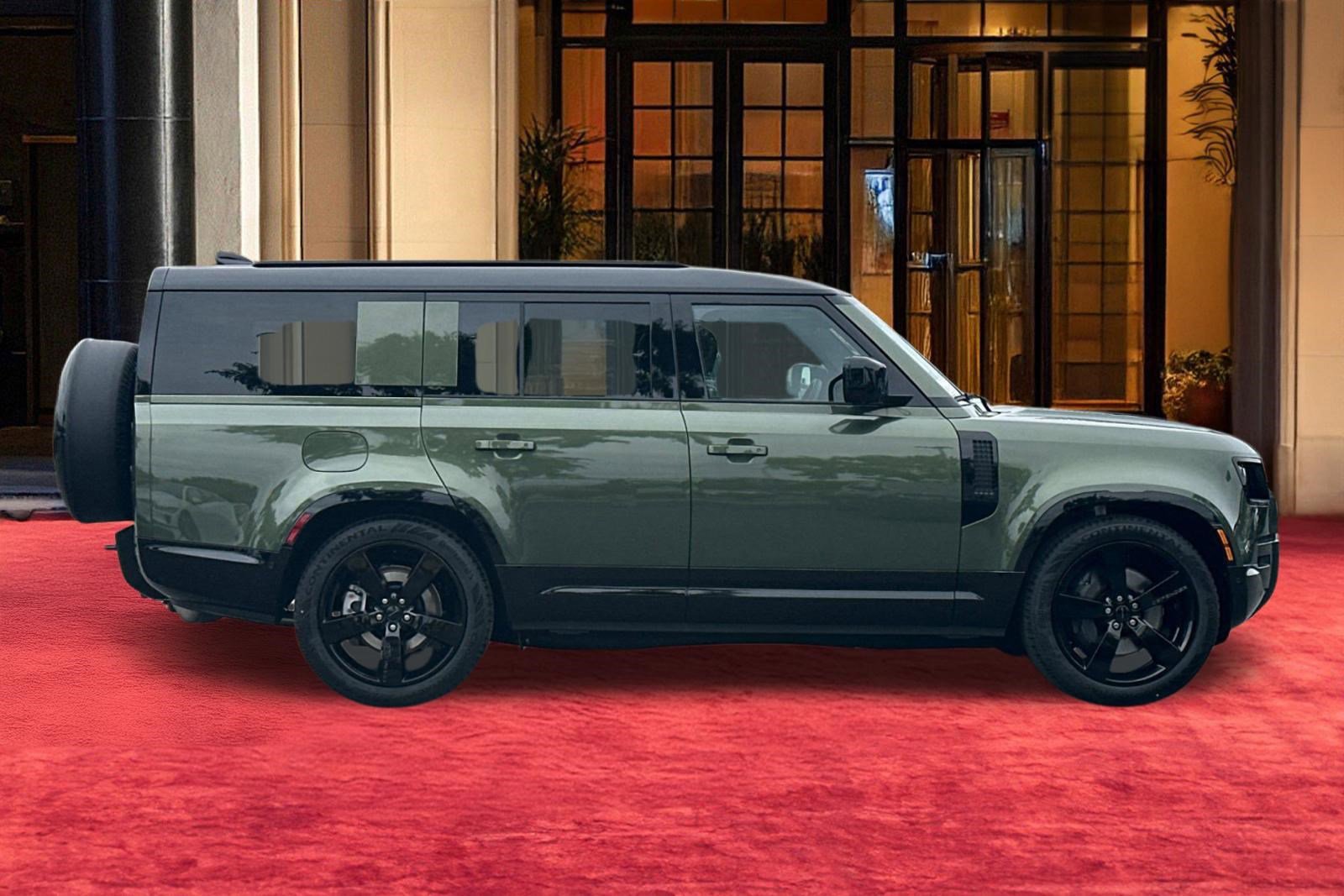 New 2026 Land Rover Defender 130 X-Dynamic SE image 8