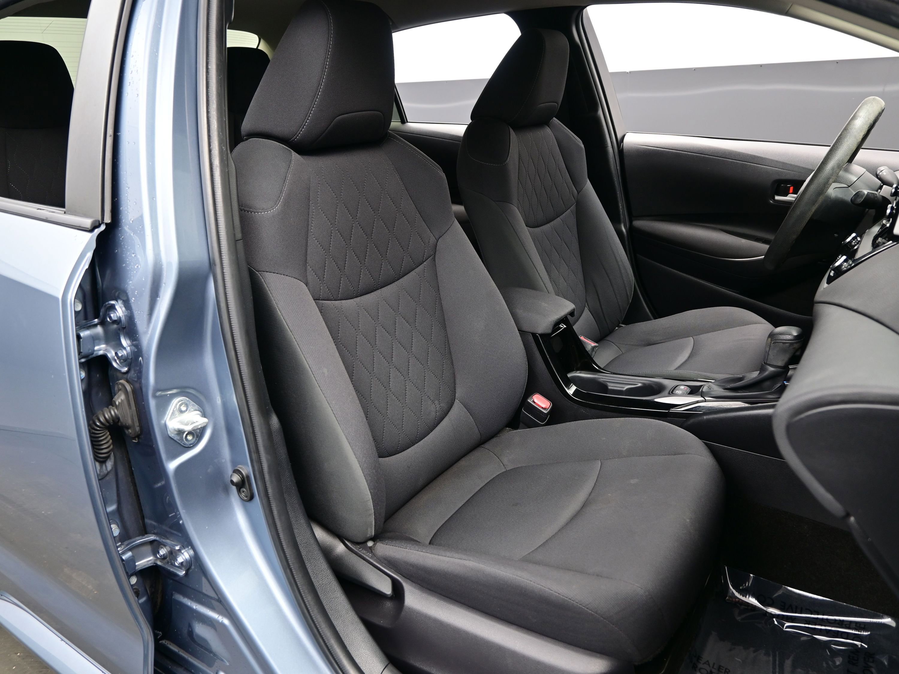 Used 2020 Toyota Corolla LE image 13