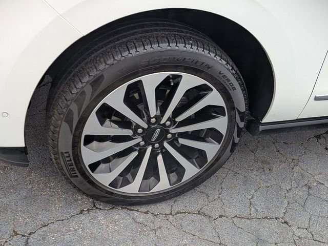 Used 2023 Lincoln Navigator Reserve image 10