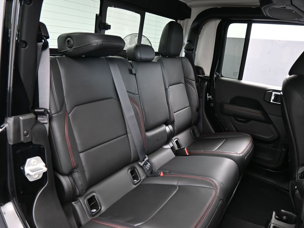 New 2026 Jeep Gladiator Rubicon w/ Steel Power Dome Hood Package AWD/4WD image 37