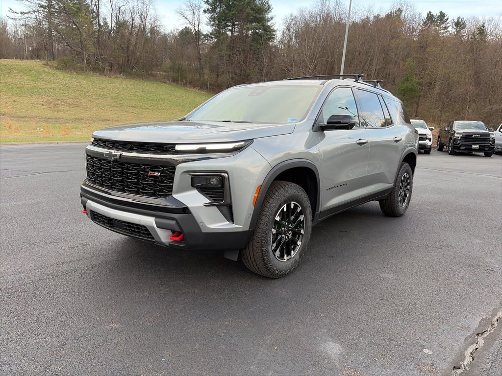 New 2026 Chevrolet Traverse Z71 w/ Enhanced Driving Package image 3