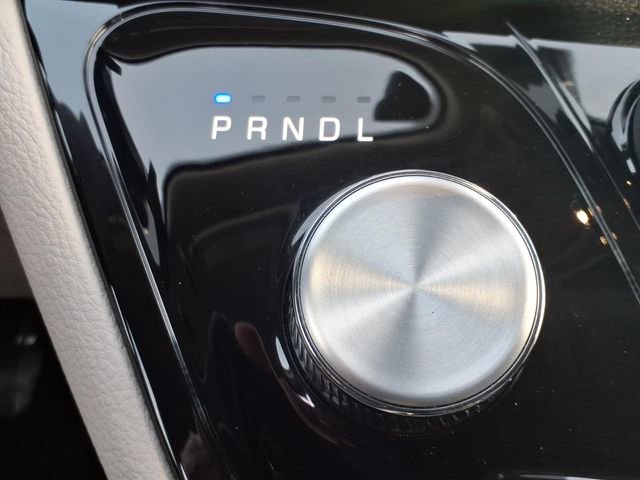 Certified 2023 Chrysler Pacifica Limited image 21