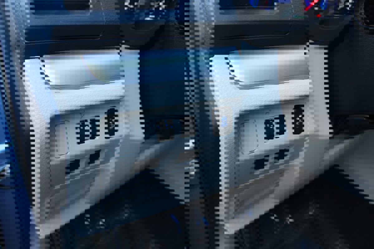 Used 2014 Subaru Crosstrek 2.0i Premium image 23