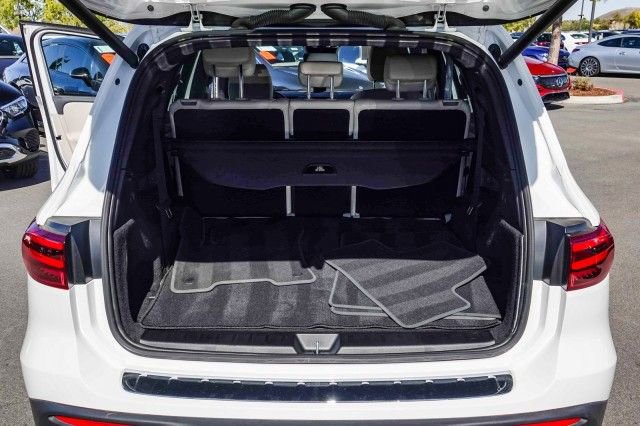 Used 2024 Mercedes-Benz EQB 300 4MATIC image 26