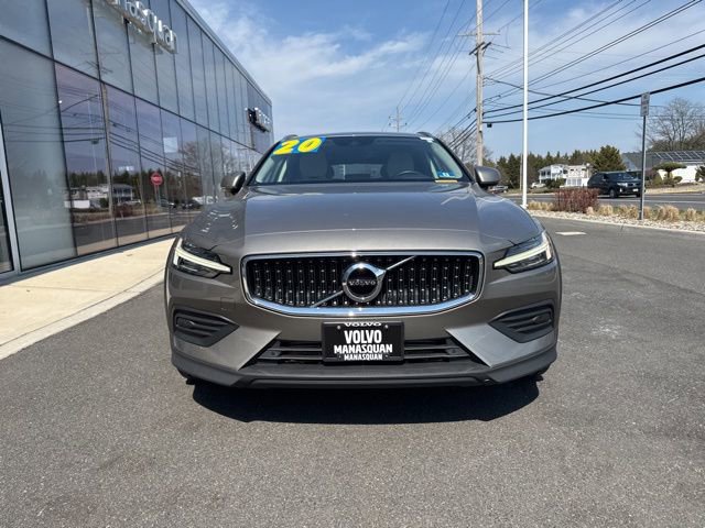 Used 2020 Volvo V60 T5 Cross Country image 7