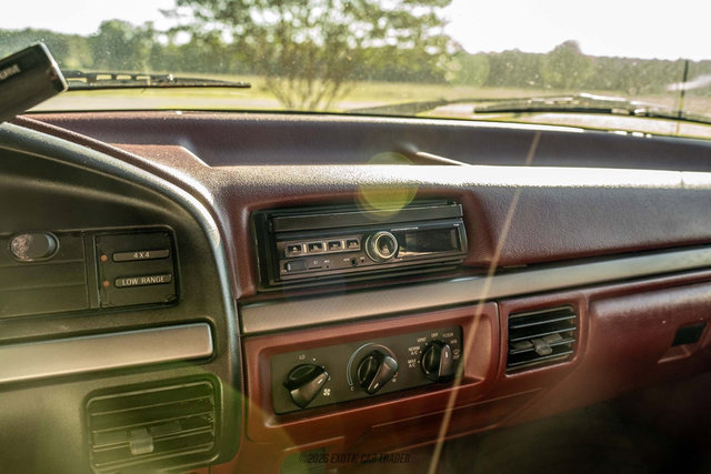 Used 1995 Ford Bronco XLT AWD/4WD image 60