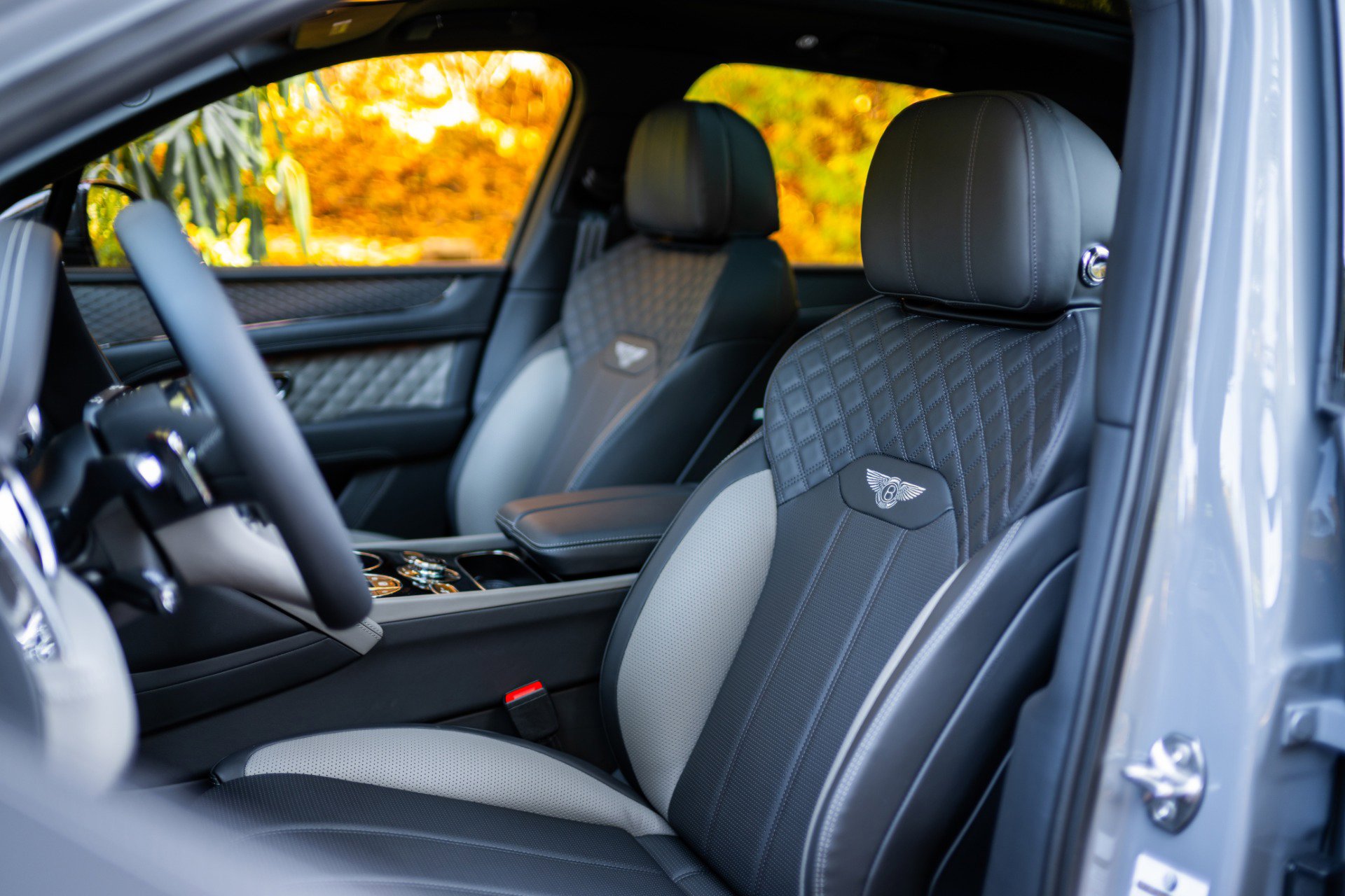 New 2024 Bentley Bentayga image 34