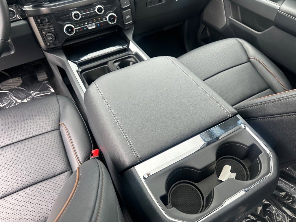 New 2025 Ford F350 Lariat w/ Lariat Ultimate Package image 45