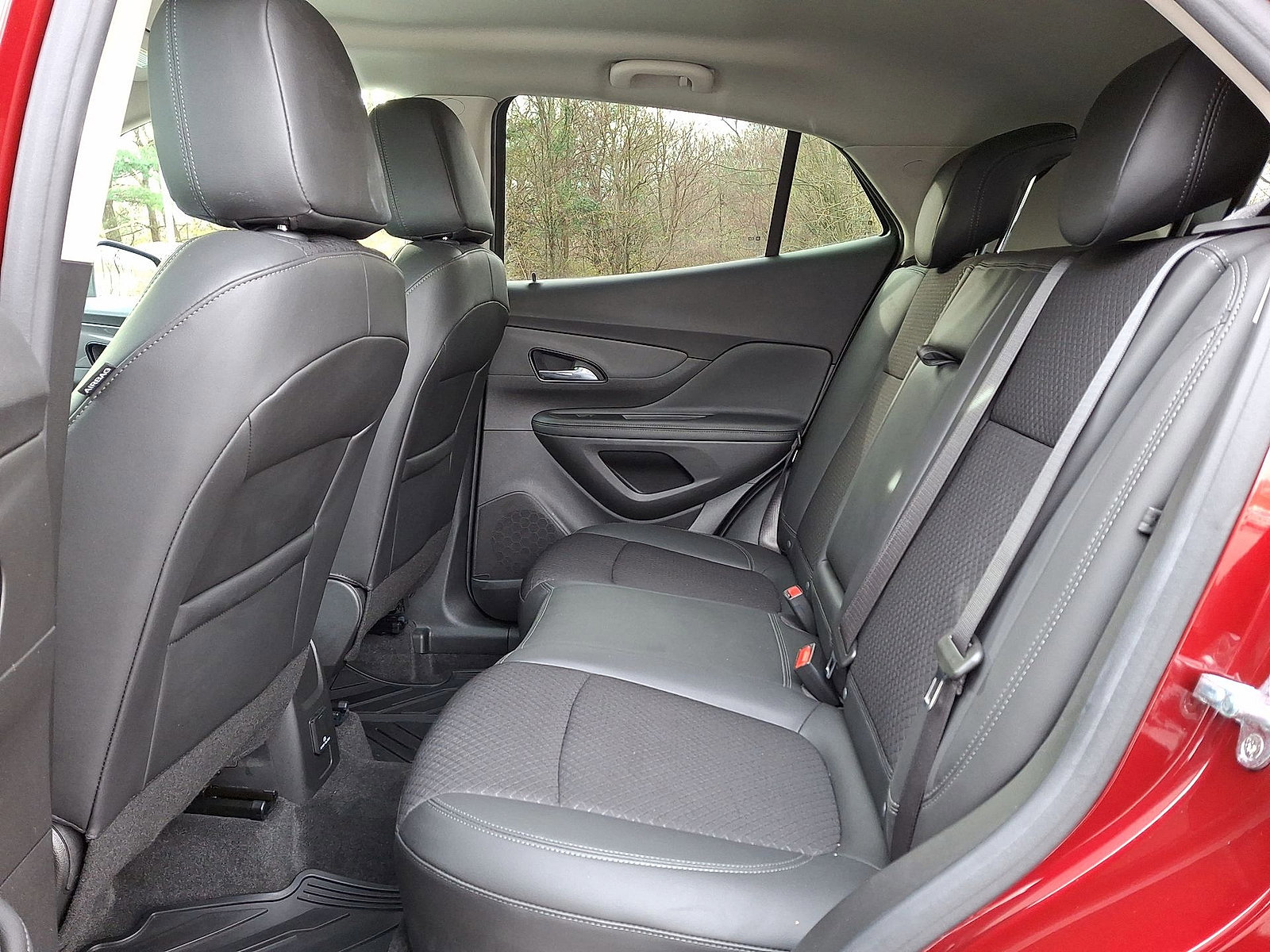 Certified 2022 Buick Encore Preferred w/ Safety Package image 19